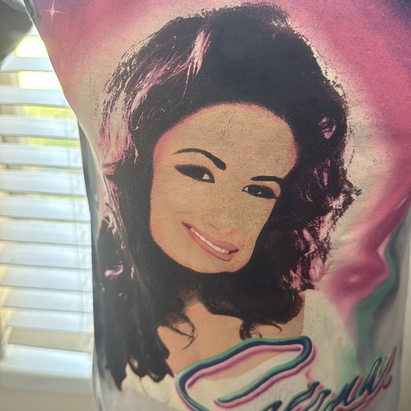 Official Selena merchandise tshirt unisex size small. - Picture 3 of 7